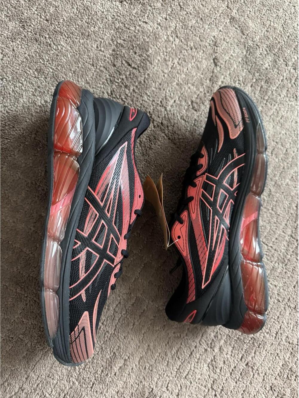 ASICS Gel-Quantum 360 VIII Size Men 10 Women’s 11.5 Black/Cayenne DAMAGED BOX